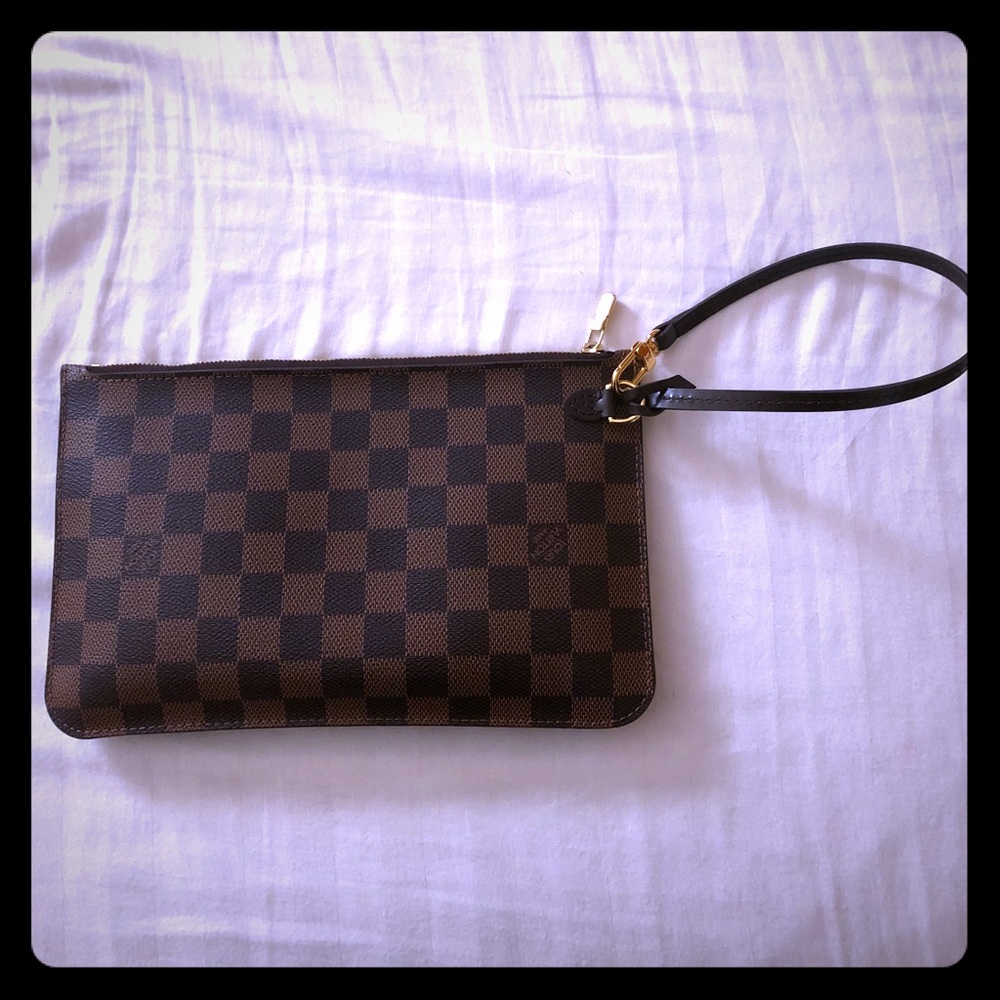 100% Authentic Louis Vuitton Wristlet
